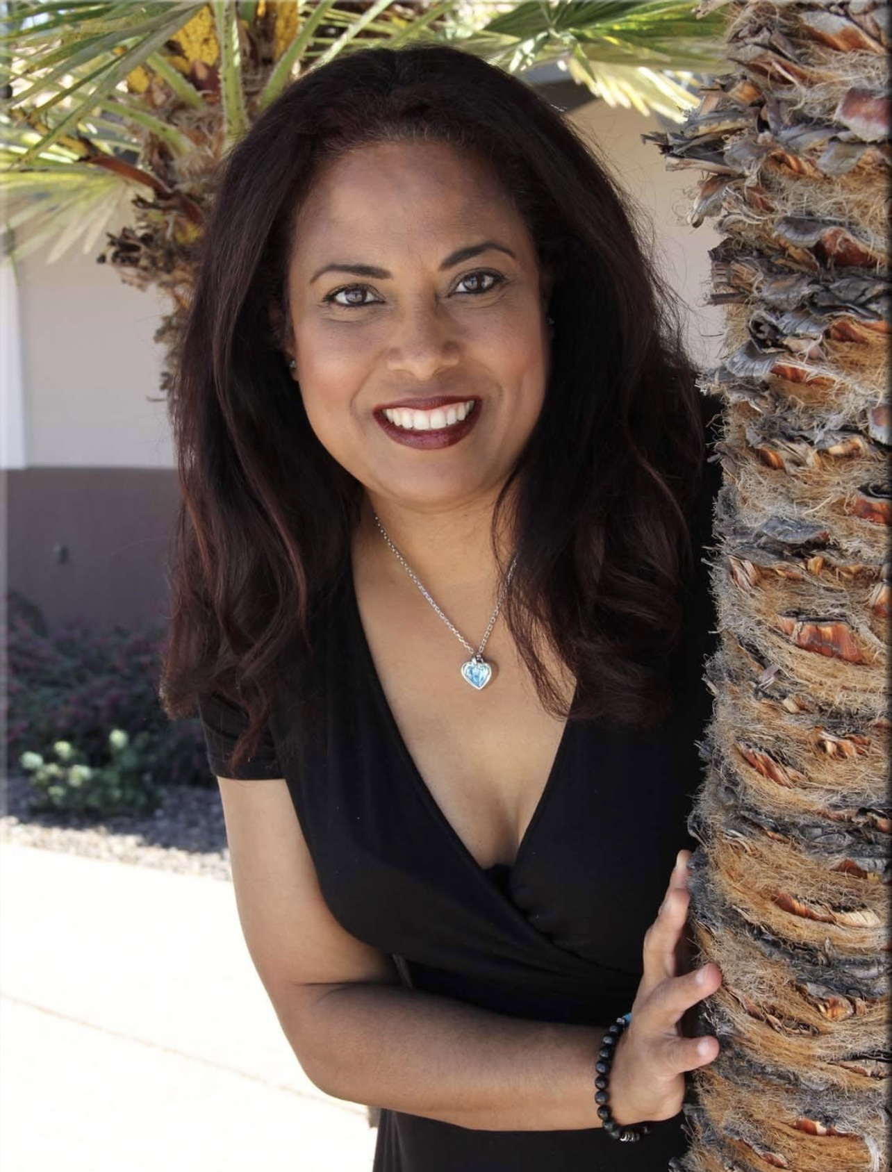 Yvette Beauchamp Licensed Massage Therapist, QHHT Hypnotherapist, Energy Worker and Sound Healer